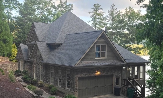 Topton House | Luxury Lakefront Lodge in Gated Community