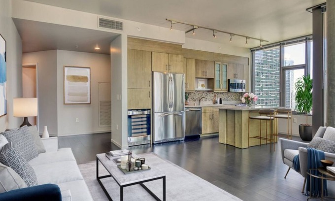 Belltown Condo | Luxury Living: 2BR Condo at Via 6