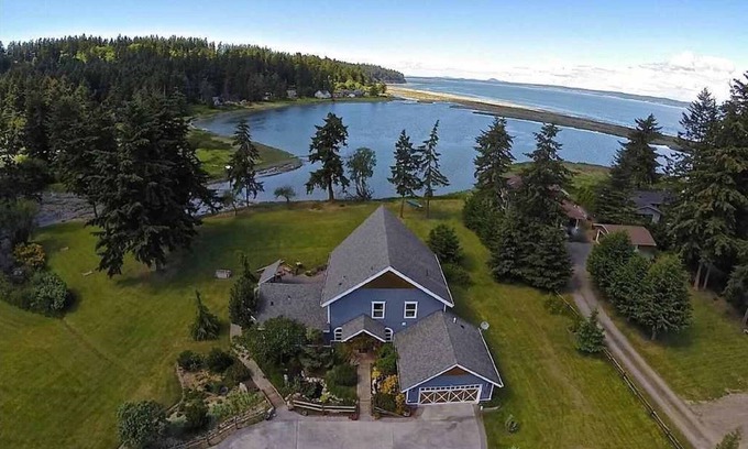 Coupeville House | Luxury Lodge Style Custom Home on Private Oceanfront Lagoon Acreage.