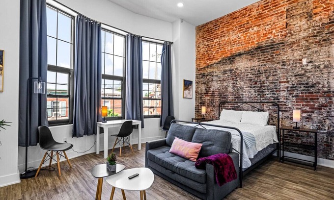 Delair Apartment | Luxury Loft -Tesla - NEW