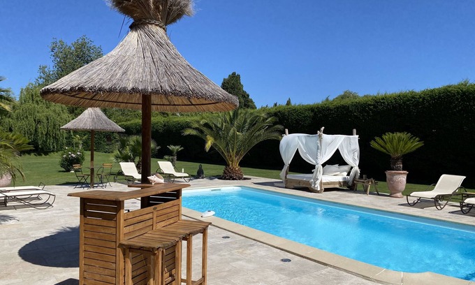 St.-Remy-de-Provence Other | Luxury Mas 5★ in St-Rémy - Heated pool, Spa, Poolhouse - MAS CHANTE-MERLE