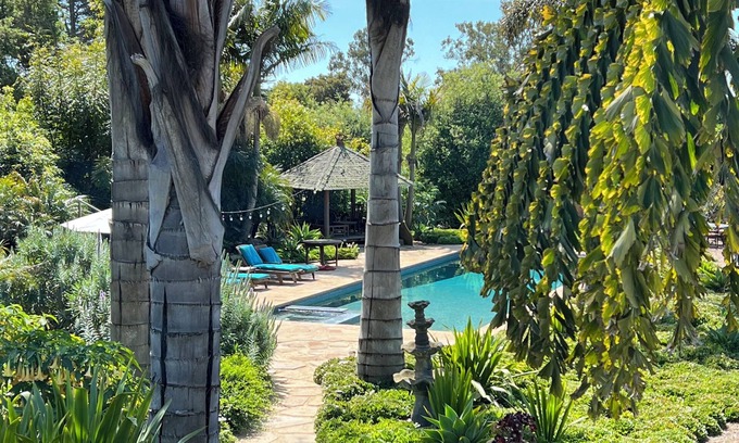 Hope Ranch Cottage | Luxury Meets Tranquility in Hope Ranch – Serene 2BR/2BA Cottage