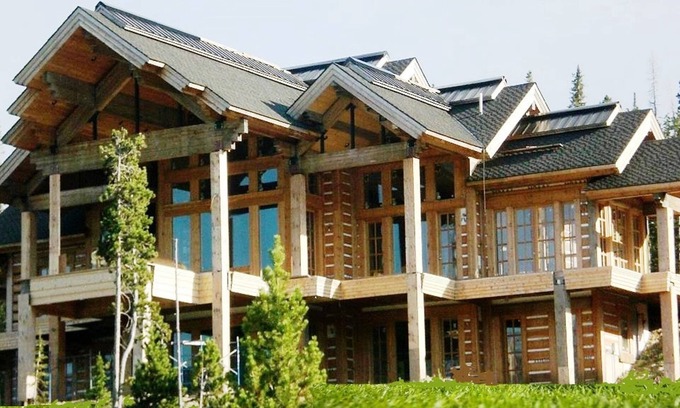 Big Sky House | LUXURY MOUNTAIN HOME *EXCELLENT LOCATION*SPECTACULAR VIEWS*SKI-IN SKI-OUT