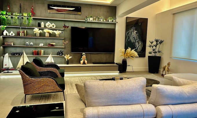 Hollywood South Central Beach Apartment | Luxury Oasis | 2BR|2BT & Balcony City View