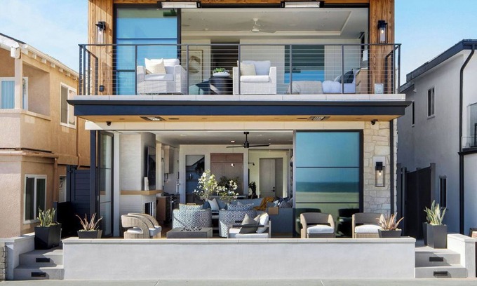 Balboa Peninsula House | LUXURY Oceanfront NEW Designer Home! Now available for making the BEST memories!
