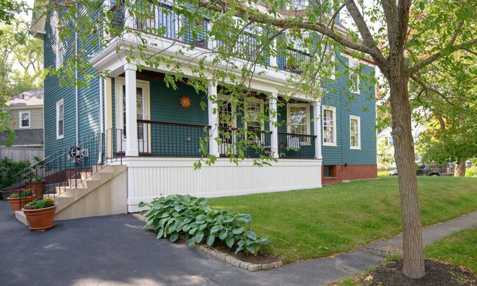Rosemont Apartment | Luxury on Back Cove - Three Gables