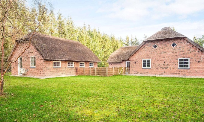 Øby House | Luxury Pool House near Sea - By Traum Ferienwohnungen