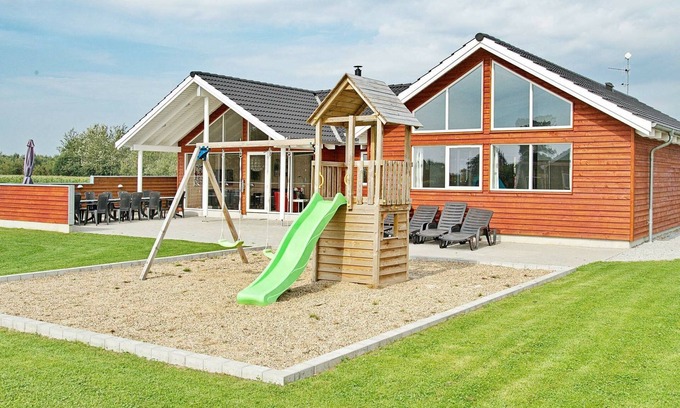 Nordborg House | Luxury Pool Retreat in Nordborg - By Traum Ferienwohnungen