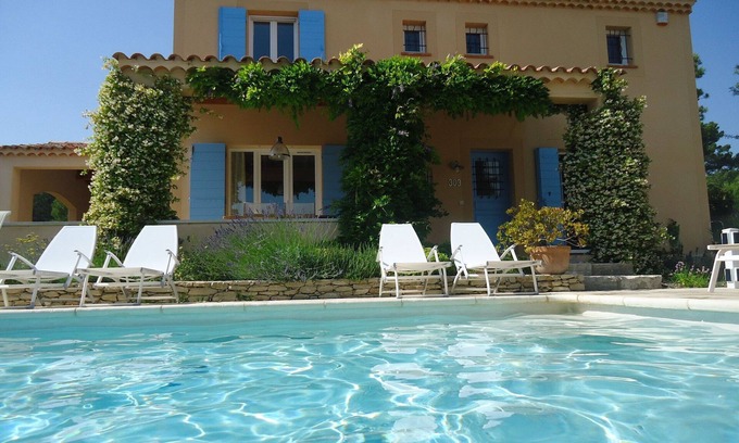 Saumane-de-Vaucluse Villa | Luxury Provence Villa | Villa Saumane | 4 Bedrooms | Private Pool | Perfect for.