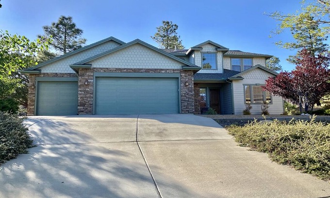 Prescott House | Luxury Retreat in the Pines of Prescott