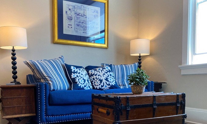 Spring Green Apartment | Luxury Retreat in Prime Downtown Spring Green Location