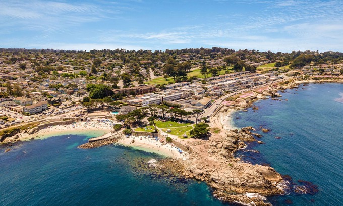 Pacific Grove House | Luxury Retreat, Ocean View, Spa, and Putting Green
