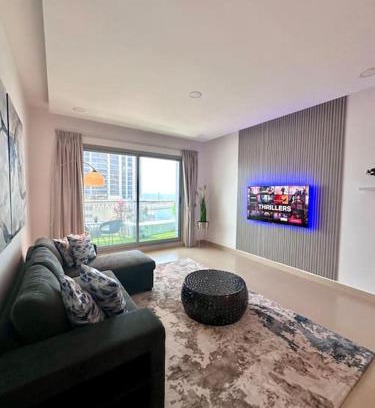 Dubai Marina Apartment | Luxury sea view apartment