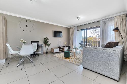 Greater Johannesburg Metropolitan Area Apartment | Luxury & Secure apartment - Fourways