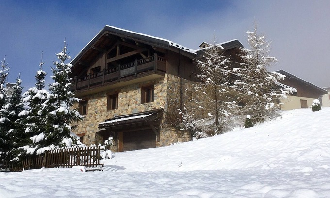 Champagny-en-Vanoise Ski Chalet | Luxury ski chalet Champagny-en-Vanoise, La Plagne (Paradiski)