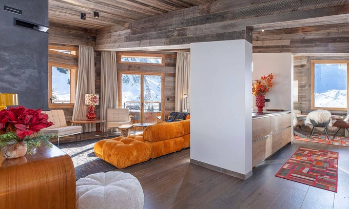 Avoriaz Ski Chalet | Luxury Ski Chalet in Old Avoriaz - 11 Guests with Sauna, Fireplace, and Concierge Services