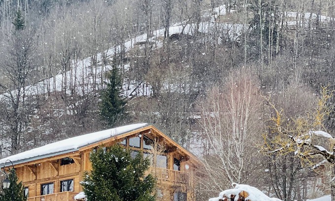 Seez Ski Chalet | Luxury ski/mountain chalet in The French Alps. Stunning in Winter and Summer!