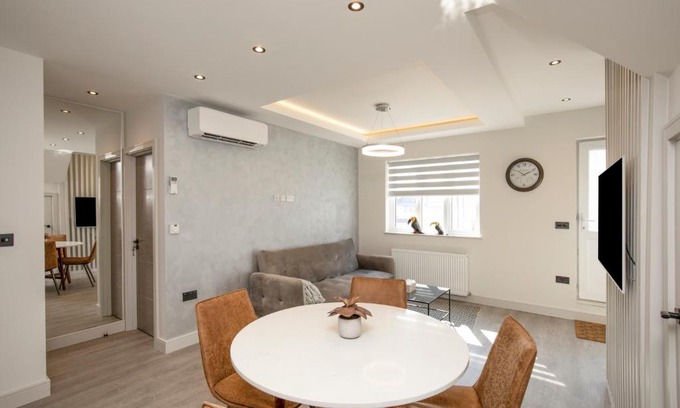 Golders Green Apartment | Luxury spacious modern new apartment -fully equipped