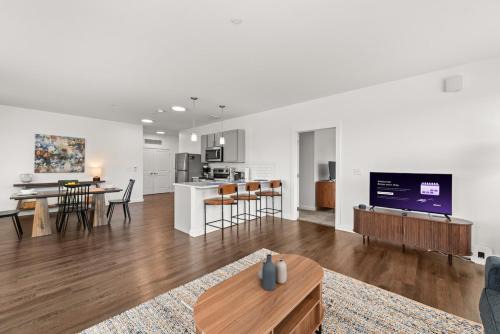 Maple Heights House | Luxury Stay Near Cleveland Clinic Attractions