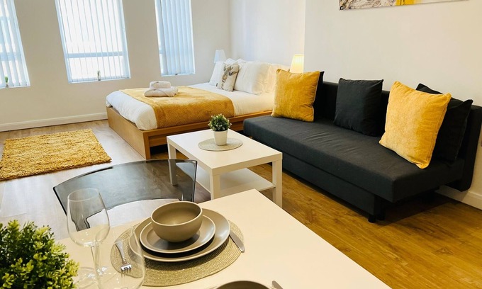 Luton Apartment | Luxury Studio apartment in Luton Centre