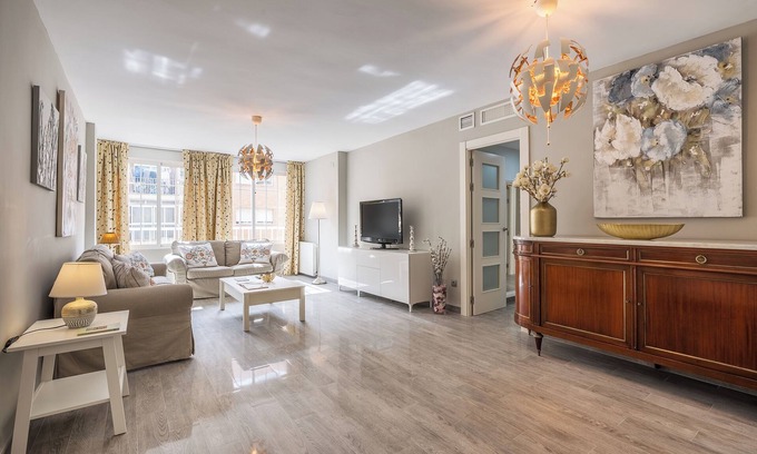 Granada City Center Apartment | LUXURY SUITE SOS DEL REY CATÓLICO