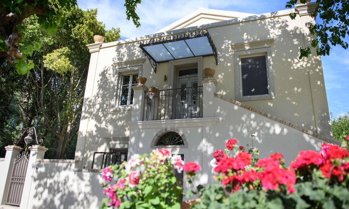 Corfu Town House | Luxury suites in Corfu town