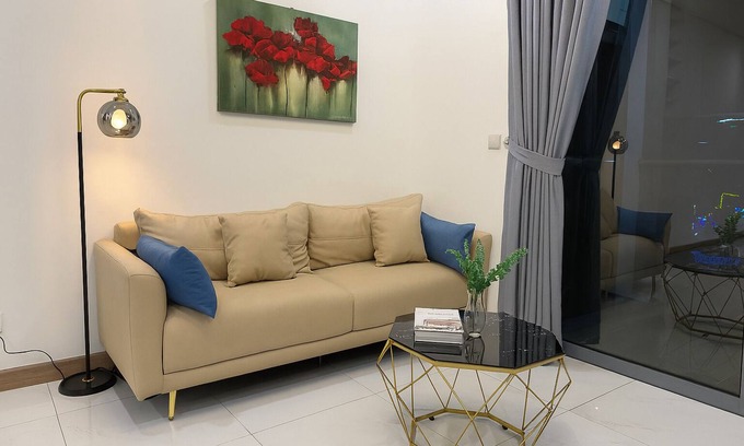 Hang Xanh Apartment | Luxury Sunwah Apartment near Landmark 81 - City View