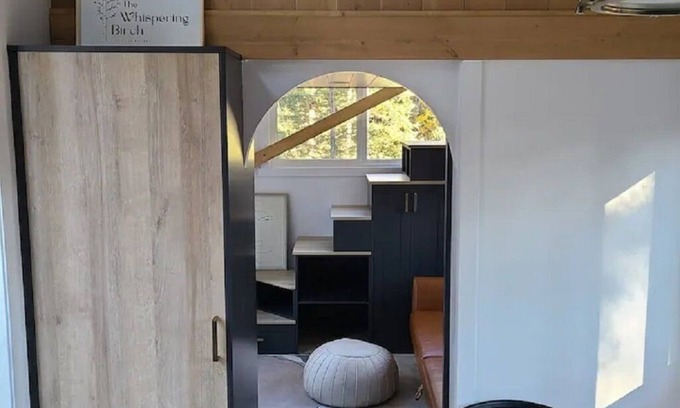 Bellevue Cabin | Luxury Tiny Home Cabin, 2 Bedrooms, can sleep 5