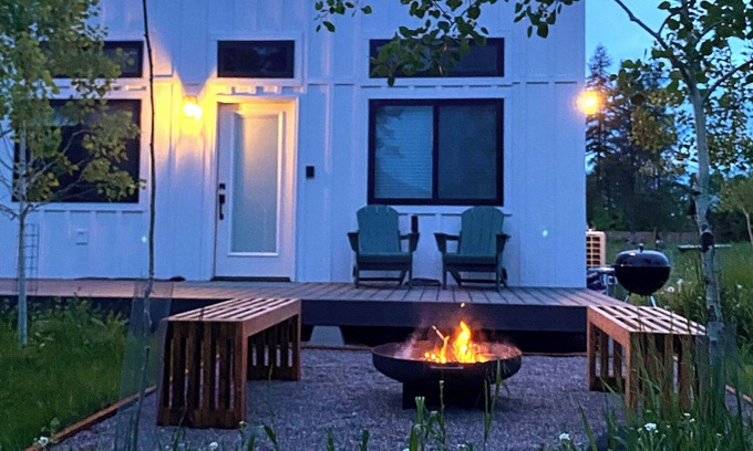 Columbia Falls Cabin | Luxury tiny home conveniently located between Whitefish and Colimbia Falls!