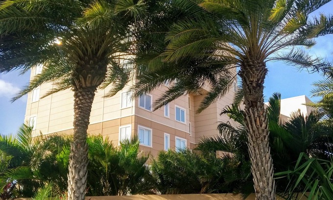 Oranjestad-West Condo | Luxury & Tranquility at Le Vent Condominium on Eagle Beach