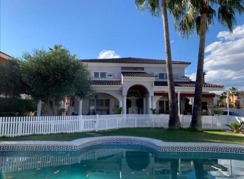 El Grao de Castellon Villa | Luxury Tropical Villa in Grao Benicassim