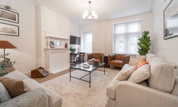 Hoylake Apartment | Luxury Two-Bed Hoylake Apartment