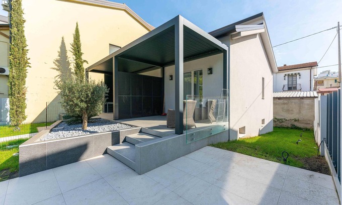Lido degli Estensi Villa | LUXURY TWO-ROOM APARTMENT A FEW STEPS FROM THE SEA AND THE PEDESTRIAN CENTER