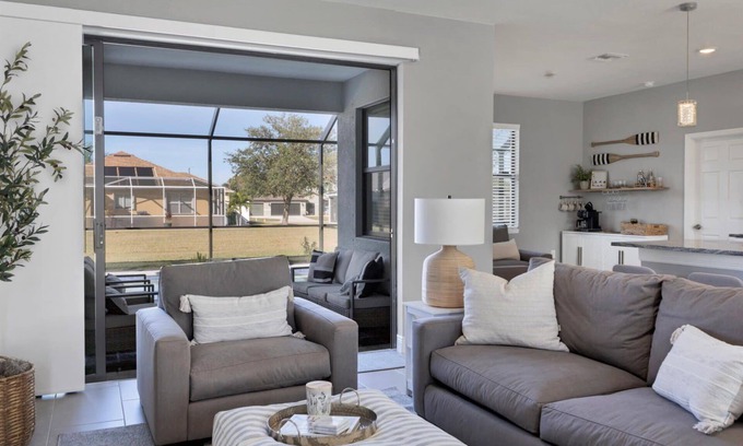 Punta Gorda House | 🥇 Luxury Vacation Home with Private Pool (CH1131)