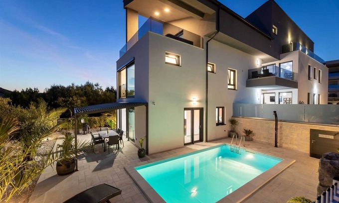Krk Villa | Luxury Villa Adria Apartments for large groups with Pools and Jacuzzi