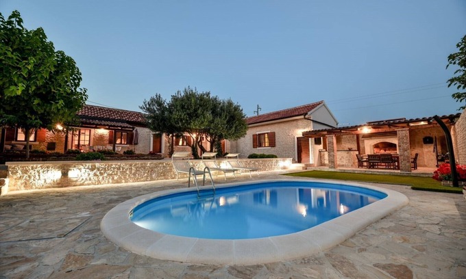 Lisicici Villa | Luxury Villa Foxy Residence with private pool, jacuzzi and sauna