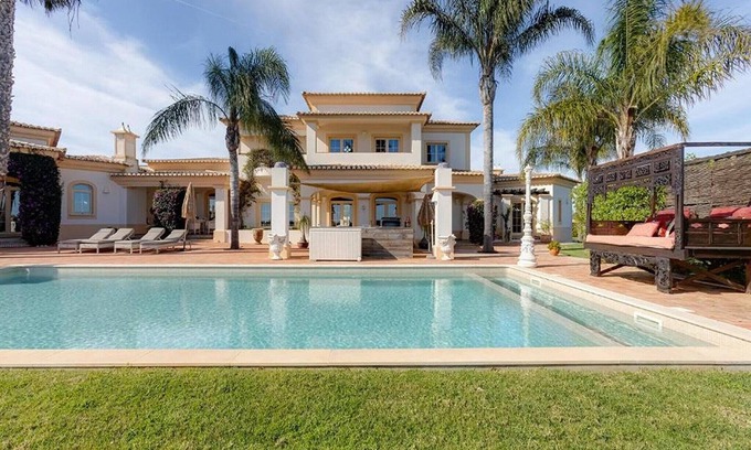 Atalaia Villa | Luxury Villa in Algarve with Pool & Hot Tub