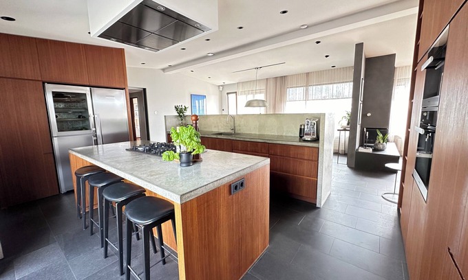 Hafnarfjordur Villa | Luxury Villa in Garðabær