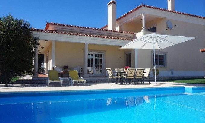 Caldas da Rainha Villa | Luxury Villa on the costa prata with private pool and lagoon views