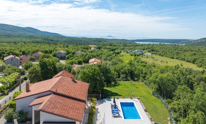 Trgetari House | Luxury villa with a swimming pool Trget, Raša (K-23420)