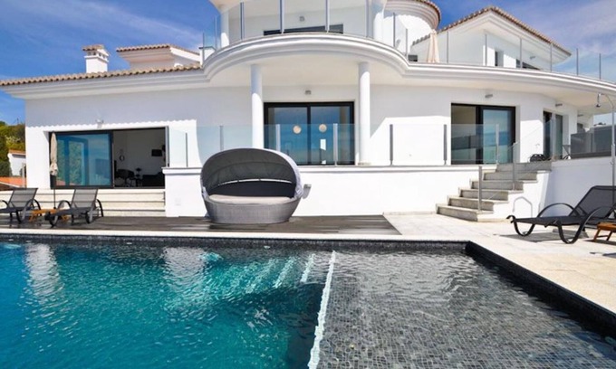 Salobrena Villa | Luxury villa with large private pool