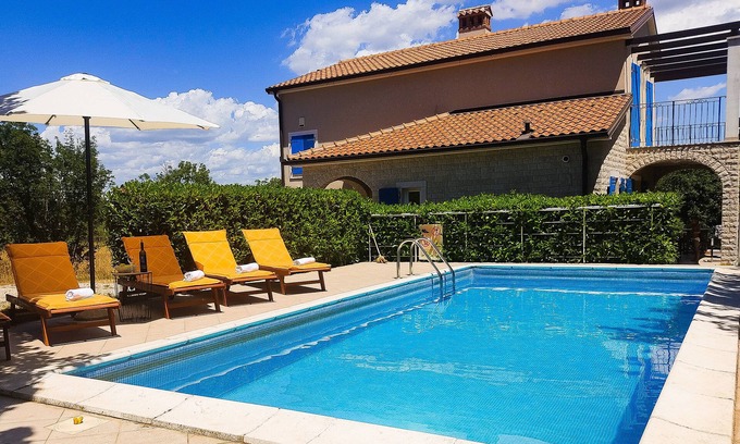 Kunj Villa | Luxury villa with pool in a small Istrian village near the sea