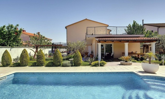 Medulin House | Luxury villa with private pool near sandy beach