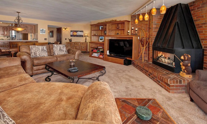 Dillon Condo | Luxury Waterfront Condo on Lake Dillon, Views, Pool, Hot tub, Walk to Lake