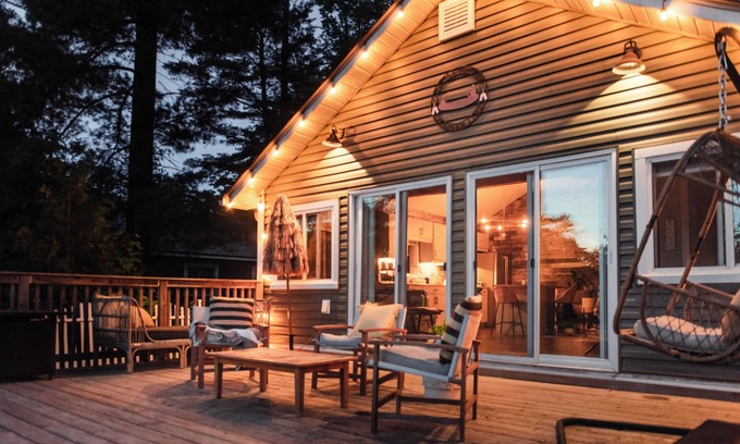 Washago Cottage | Luxury Waterfront Cottage with Hot Tub in Downtown Washago, Ontario