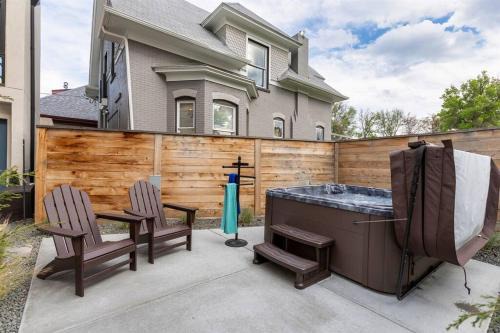 Sunnyside House | LuxuryDenver Studio w Hot Tub 2 Mi to Downtown