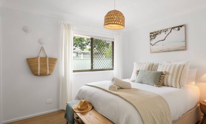 Shoal Bay Villa | Luzari Shoal Bay- Experience coastal elegance at Luzari Shoal Bay, a beautifully styled Hamptons-ins