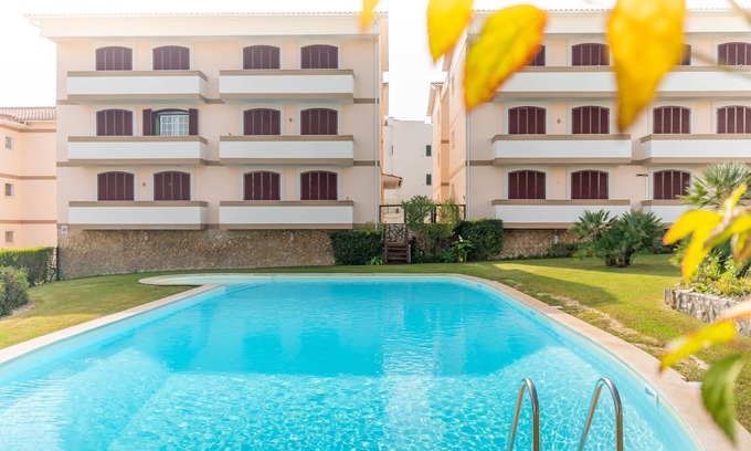 Carvalhal Apartment | LV Premier Troia TR1- AC, Comfort, Pool, Seaside