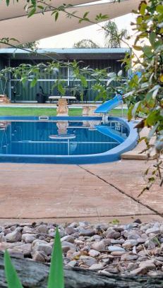 Altona House | Lyndoch Retreat, 2BR with Pool, BBQ & Fire Pit