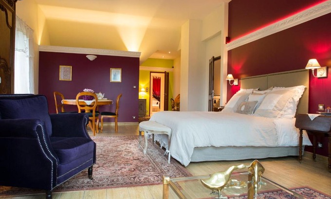 Les Rotours Bed & Breakfast | Lyolyl BnB